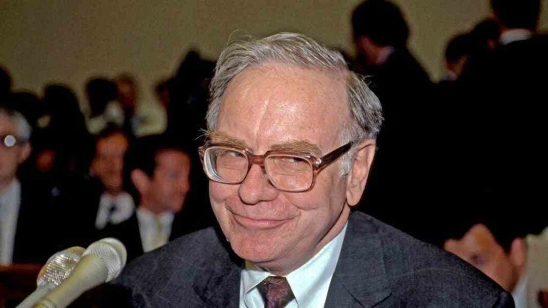 Warren Buffett says he knows in “5 minutes” if an investment is worth it
