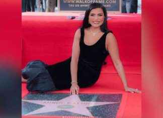 Mindy Kaling Honored with Hollywood Walk of Fame Star mindy-kaling-honored-with-hollywood-walk-of-fame-star
