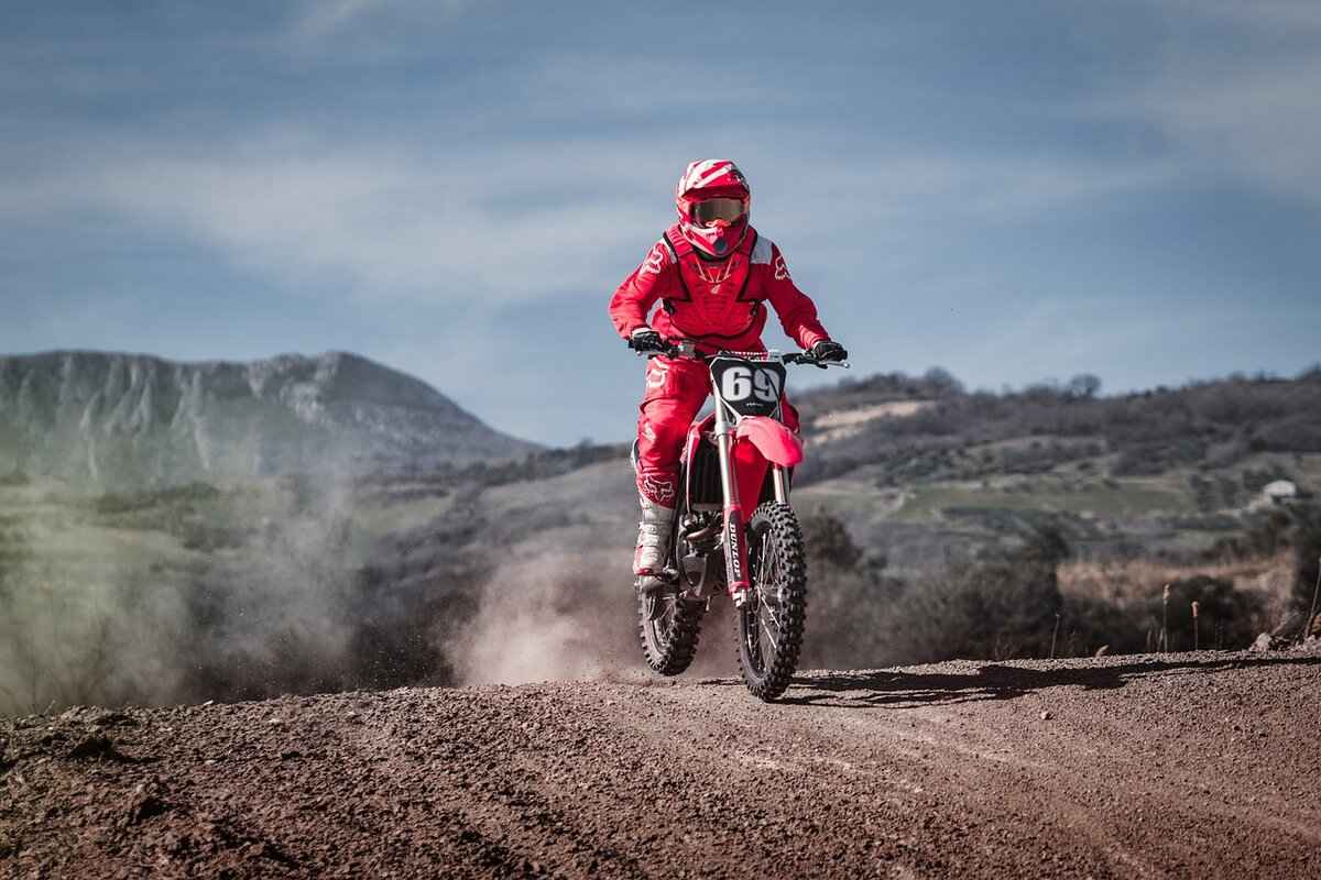 Akaso Brave 7 vs. Brave 8: Which Budget Action Cam Is Best? 1 What Are the Key Features of the Akaso Brave 7?