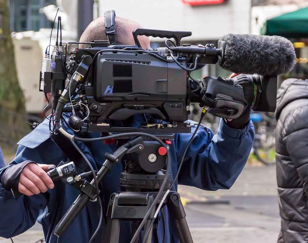 Are Action Cameras Becoming More Energy Efficient? A Look at the Latest Tech 2 Why Energy Efficiency Matters in Action Cameras
