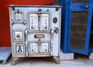 ARSNL: The Hidden Meaning Behind This Trendy Brand Name ARSNL: The Hidden Meaning Behind This Trendy Brand Name