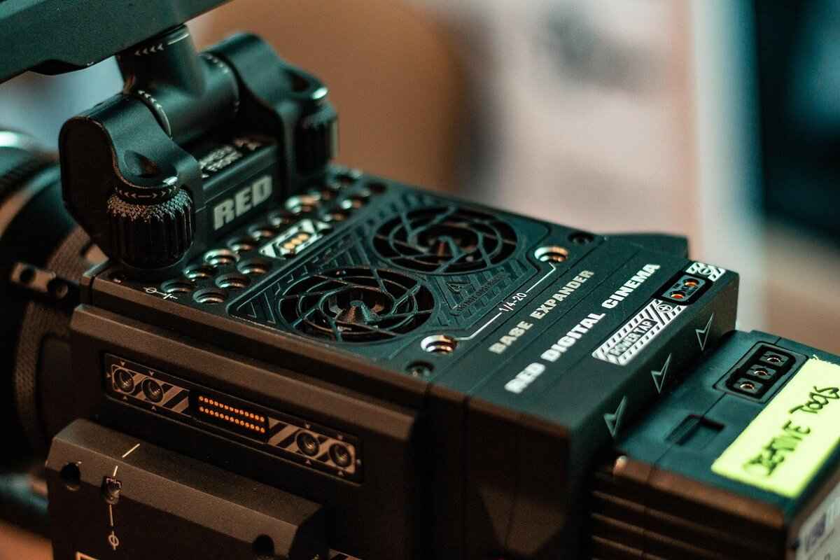 Best Action Camera for Night Video: Low-Light Performance Tested 6 Common Challenges When Shooting Night Videos