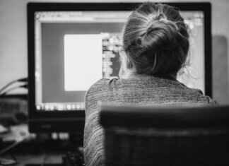 Best Smartwatches in 2025: Features, Buying Guide & Where to Shop in the US Best Smartwatches in 2025: Features, Buying Guide & Where to Shop in the US