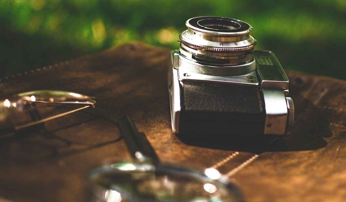 Best Waterproof Action Cameras for Diving & Underwater Filming 5 Best Accessories for Underwater Filming