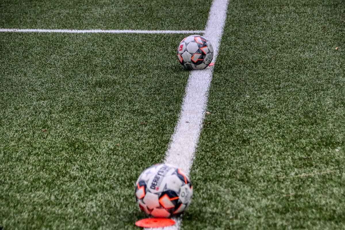 What is BestGo Football Training Gear?