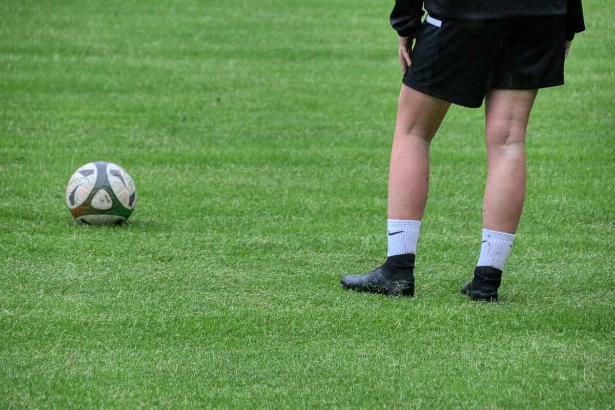 Bridge Clues: How This Strategy Is Used in Football Playmaking 5 Training for Effective Use of Bridge Clues