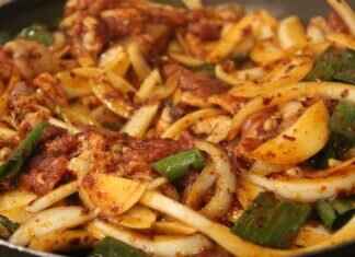 Bungeoppang vs. Gyeranppang: The Best Korean Winter Street Foods Bungeoppang vs. Gyeranppang: The Best Korean Winter Street Foods