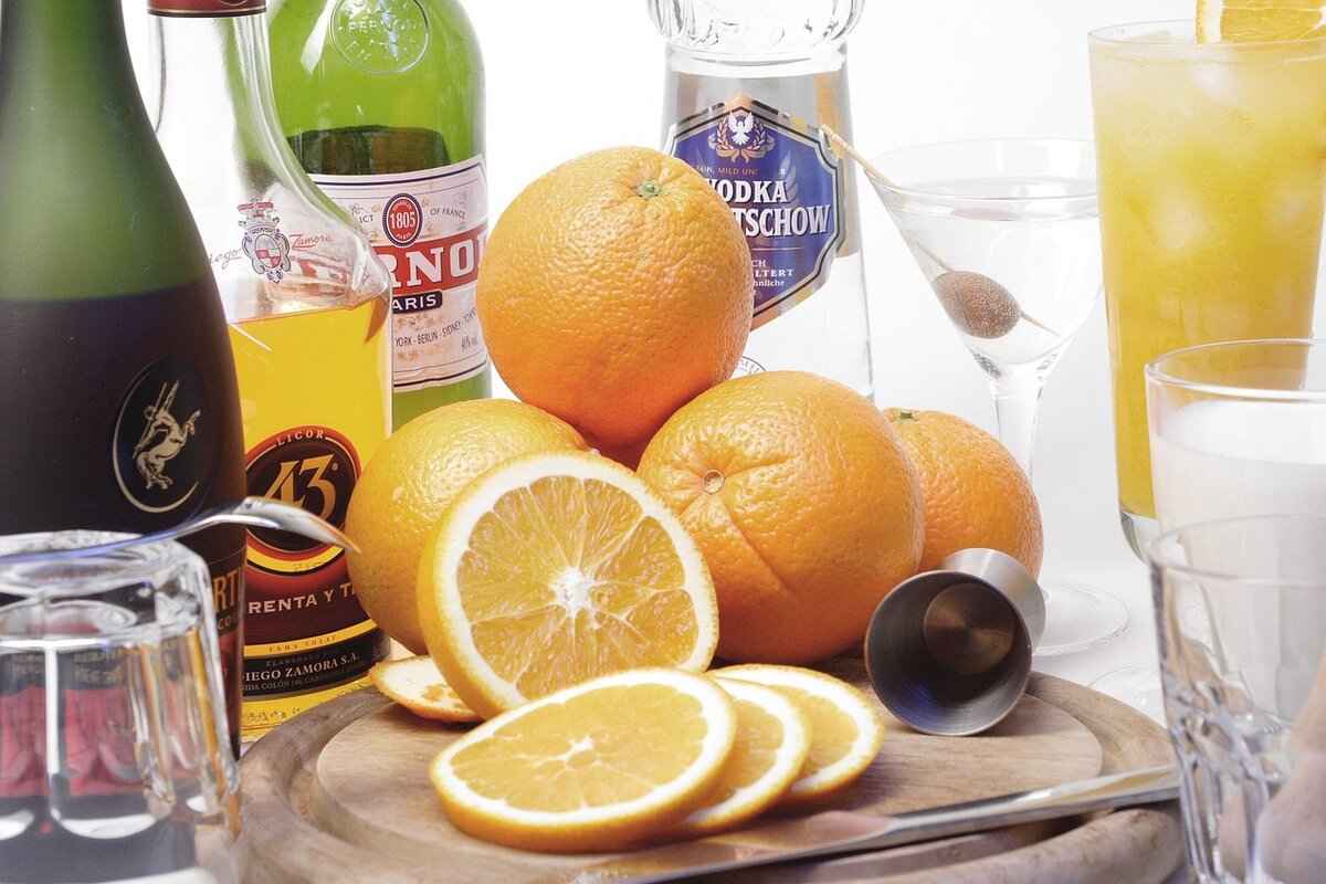 Burnetts: Best Flavors and How to Make Great Cocktails with It 8 Pairing Food with Burnetts Cocktails
