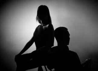 Can I Present My Spouse’s Phone Records as Evidence in Divorce Court? Can I Present My Spouse's Phone Records as Evidence in Divorce Court?