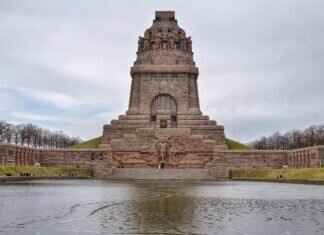 Charjabug Pokémon: Strengths, Best Moves, and Competitive Strategy Charjabug Pokémon: Strengths, Best Moves, and Competitive Strategy