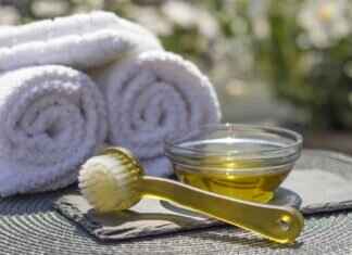 Comparing Asian Massage vs. Western Massage Techniques Comparing Asian Massage vs. Western Massage Techniques