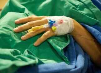 Dangers of Delaying Knee Replacement Surgery: What You Need to Know Dangers of Delaying Knee Replacement Surgery: What You Need to Know