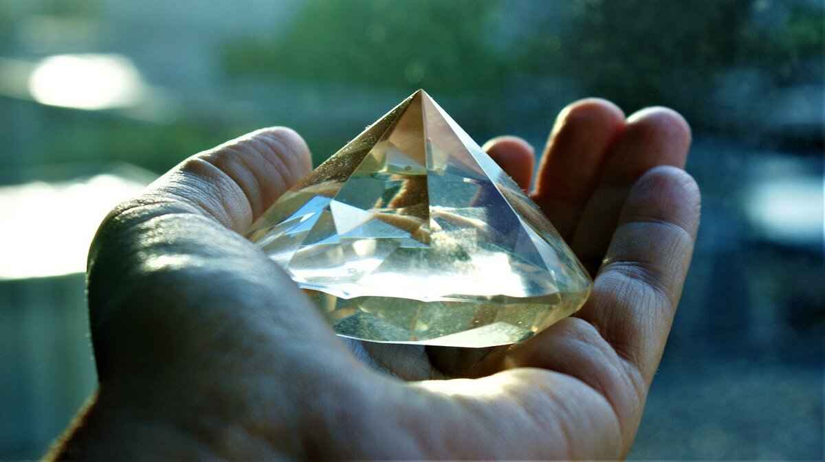 What Do Collectors Say About Diamond Baseballs?