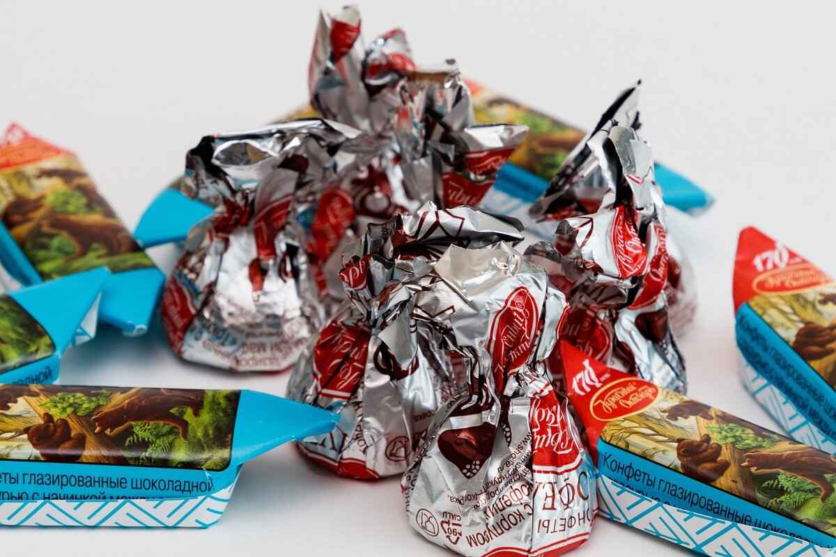 Edible Gold & Silver in Asian Desserts: Tradition or Luxury? 4 How to Incorporate Edible Gold and Silver in Desserts?