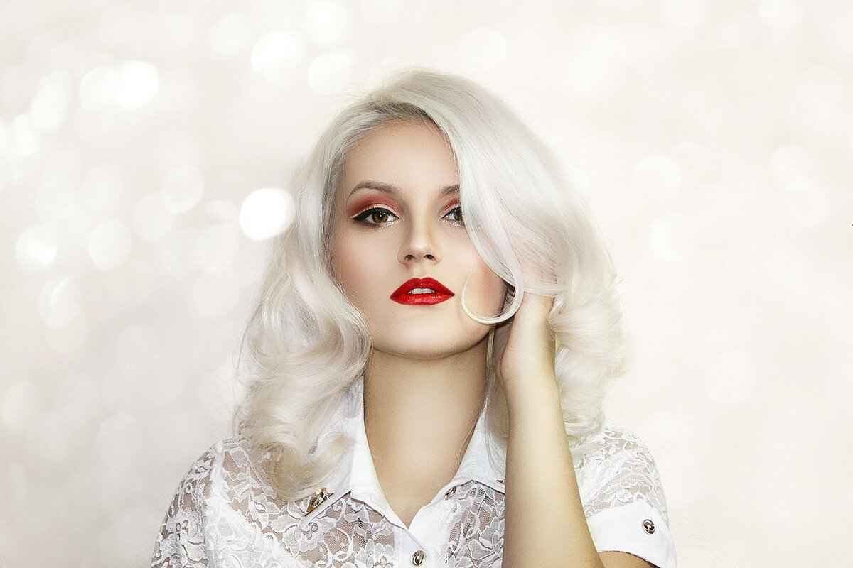 Emma Stone Hair: How Her Iconic Hairstyles Became Hollywood’s Trendsetter 3 What Hair Care Secrets Does Emma Stone Swear By?