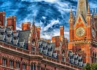 Eva Green’s Fashion Influence on Gothic and Alternative Styles Eva Green’s Fashion Influence on Gothic and Alternative Styles