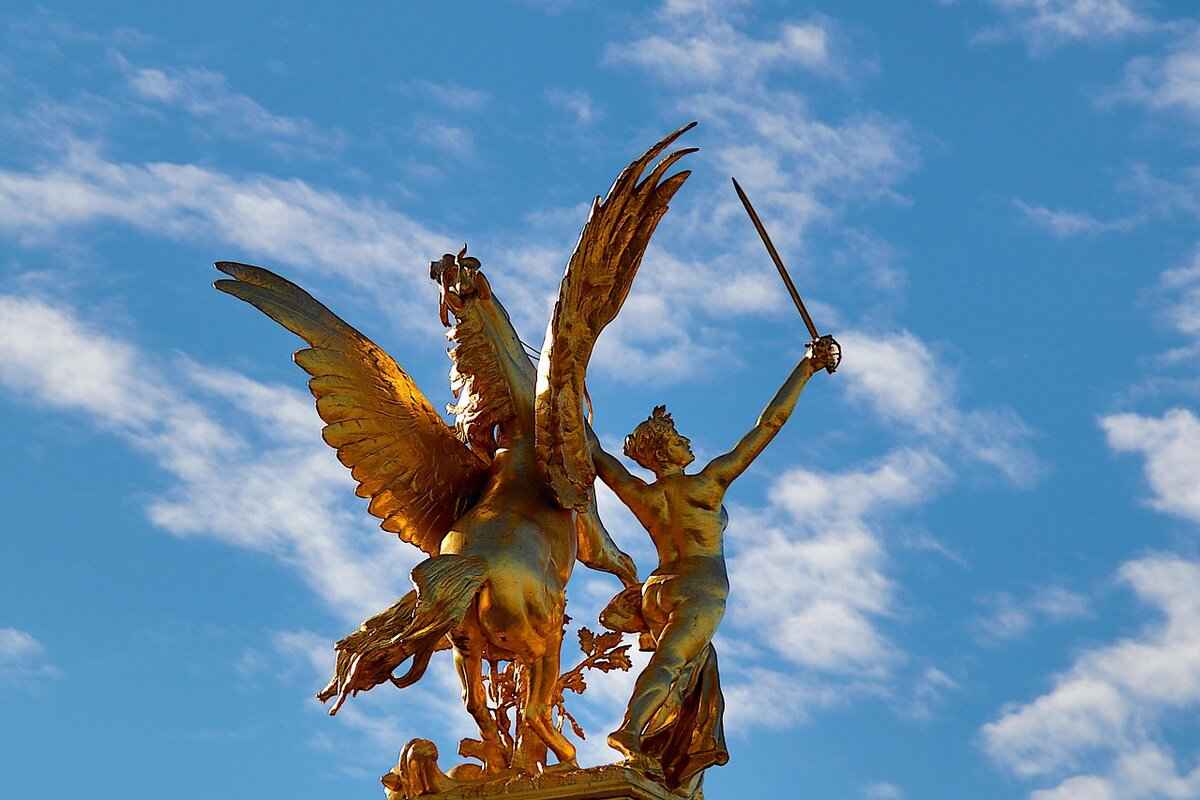 Eva Green’s Views on Fame and Privacy: A Mysterious Star 5 Media Scrutiny and Its Effects