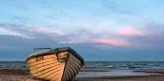 Exploring Darjeeling, West Bengal: A Travel Guide to the Queen of Hills Exploring Darjeeling, West Bengal: A Travel Guide to the Queen of Hills