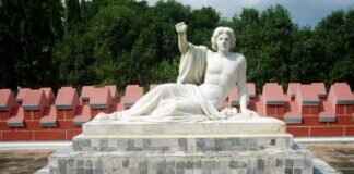 Exploring Murshidabad: The Lost City of Bengal’s Nawabs Exploring Murshidabad: The Lost City of Bengal’s Nawabs