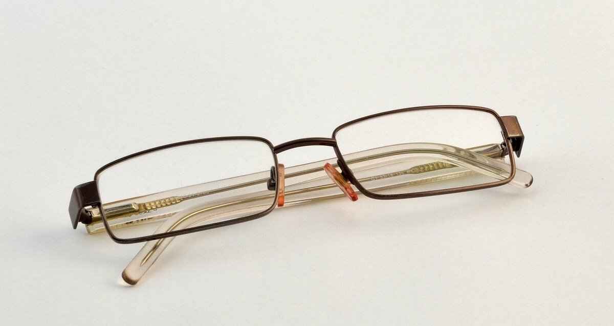 Eyeglass Windshield Wipers: Can They Improve Your Vision in the Rain? 3 Are There Any Limitations to Eyeglass Windshield Wipers?