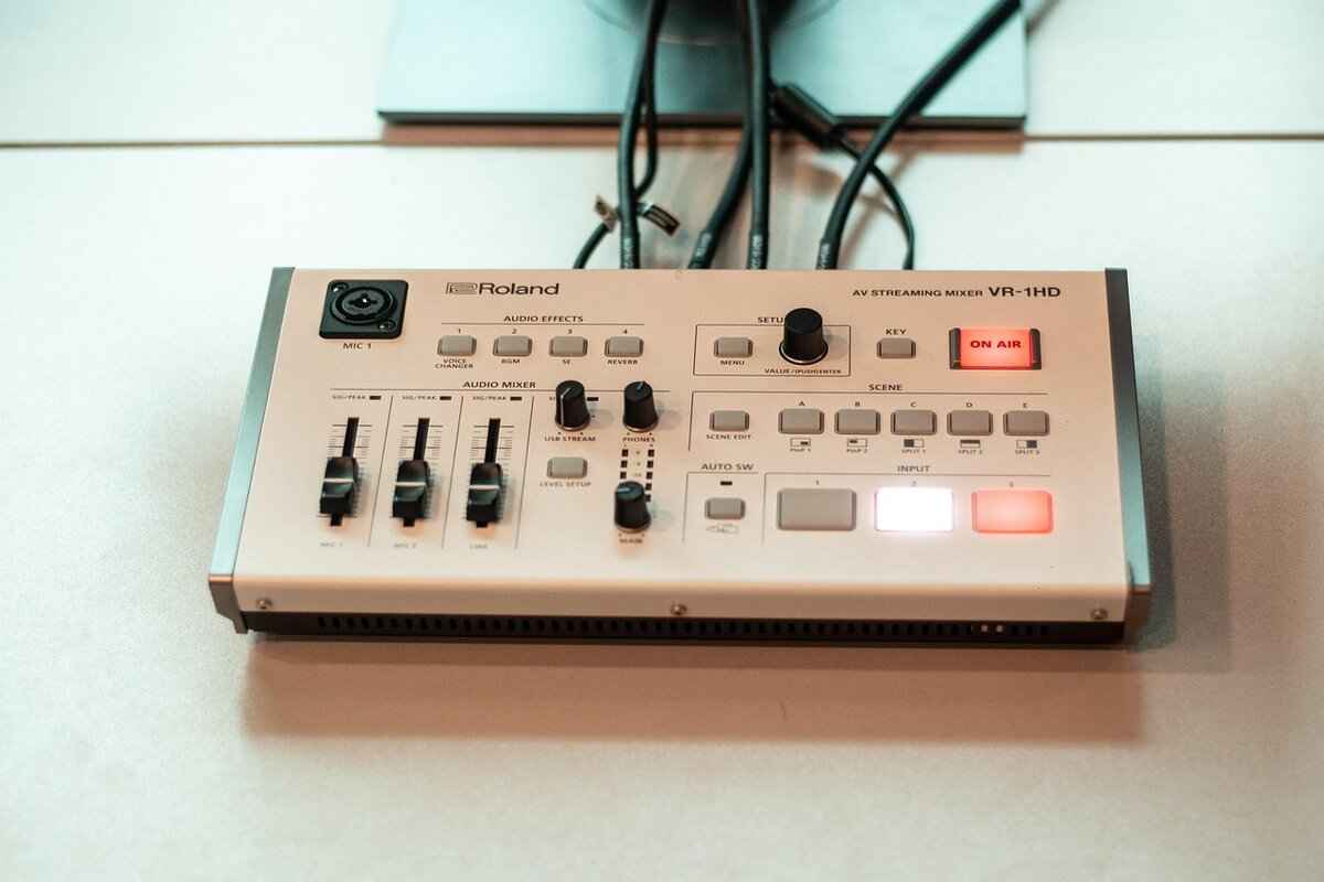 Comparing FlixFare with Other Streaming Services