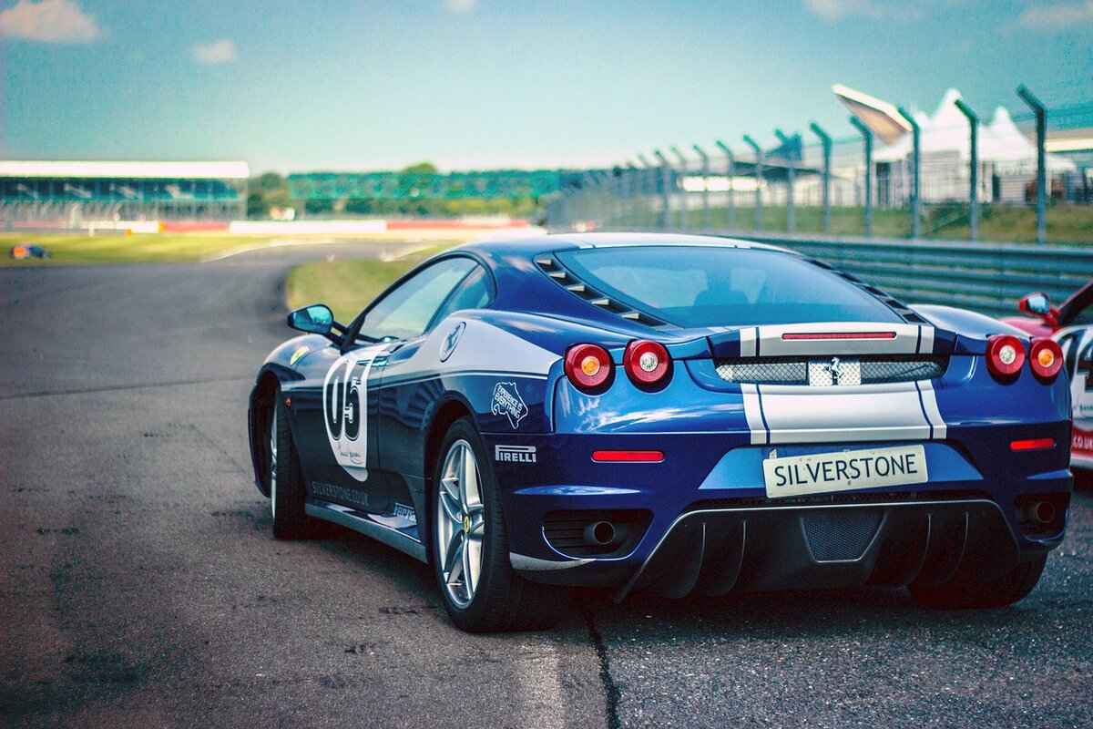 Hampton Ford: A Look at Their Top Vehicle Deals 3 What Financing Options Are Available at Hampton Ford?