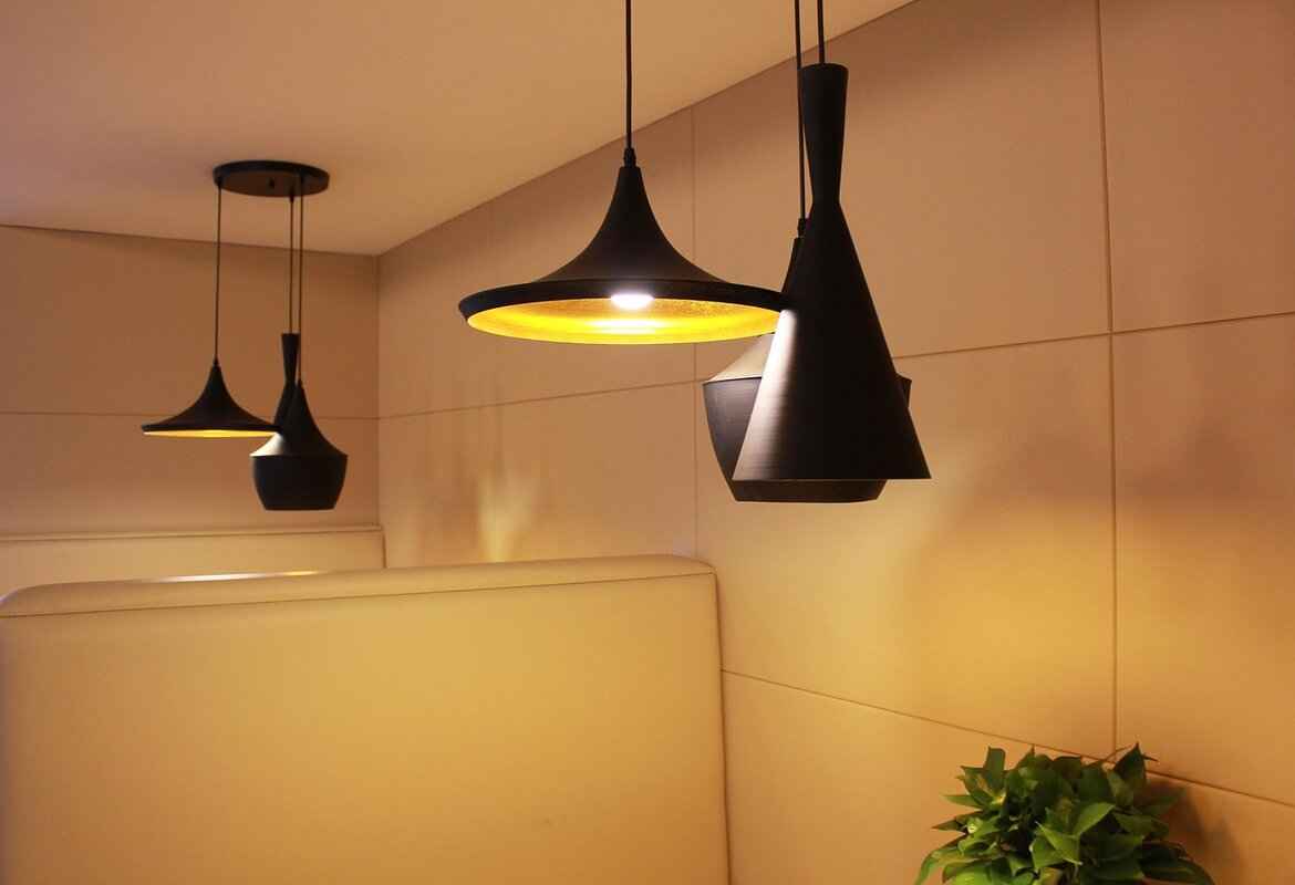 How Do Home Tanning Lamps Work?