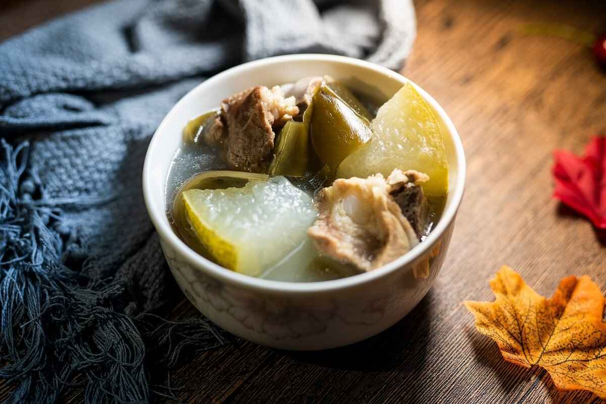 Hot & Sour Soup: Why This Classic Dish is Great for Colds & Flu 2 How Does Hot & Sour Soup Boost Immunity?