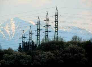 How Are the Parties’ Incomes Reviewed When Determining Alimony? How Are the Parties' Incomes Reviewed When Determining Alimony?