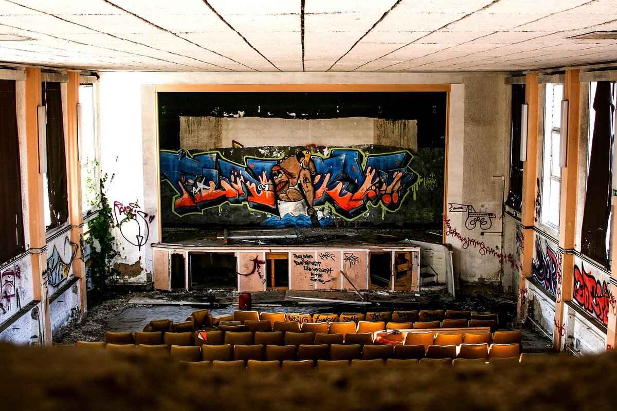 Satyajit Ray: A Cinematic Pioneer