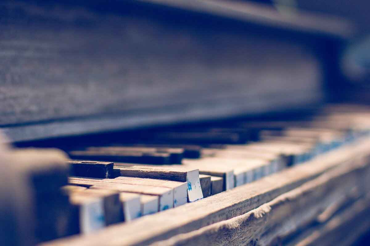 How Long Does It Take to Learn Piano? A Realistic Timeline 6 Online Learning Resources