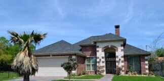 How Long Should You Run a Sprinkler for a Lush Lawn? How Long Should You Run a Sprinkler for a Lush Lawn?