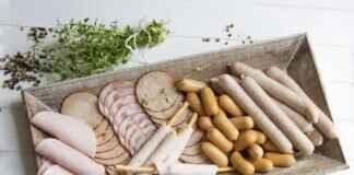 How Long Should You Stay in a Cold Plunge? Benefits & Risks How Long Should You Stay in a Cold Plunge? Benefits & Risks