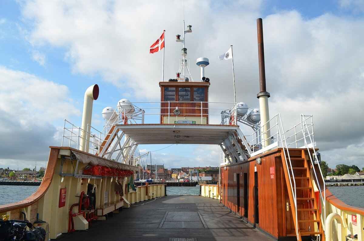 History of the Chappaquiddick Ferry