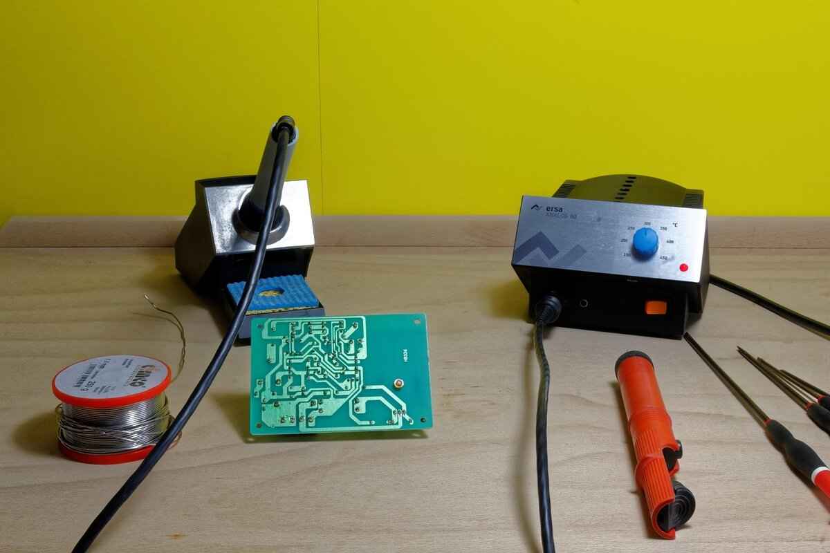 How Many Watts Should an Iron Have to Solder Battery Terminals? 1 Understanding Soldering Basics