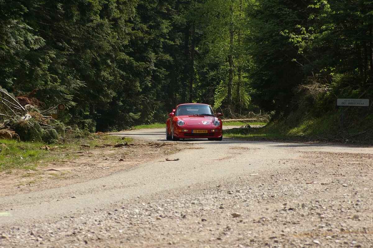How Much Does It Cost to Repaint a Porsche Boxster? 3 Labor Costs Associated with Repainting