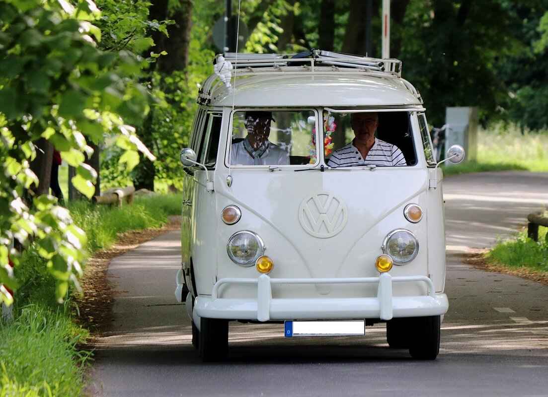 How to Change a Battery in a VW Key Fob: DIY Guide 5 Step-by-Step Guide to Changing the Battery