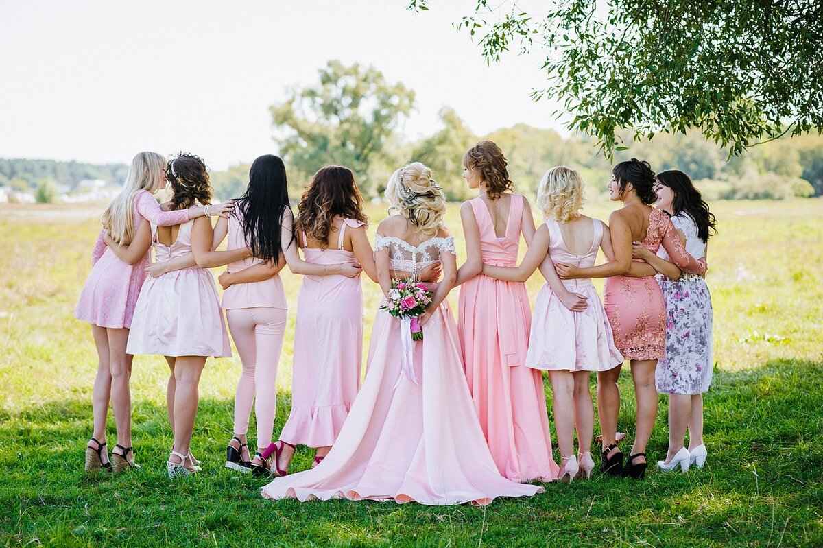 How to Choose a Slip Dress for a Wedding – Best Picks & Tips 12 Real Wedding Inspiration: Slip Dress Looks