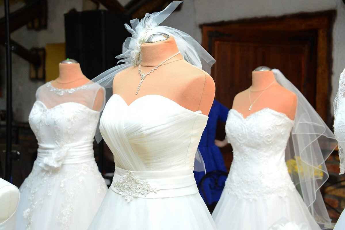 How to Choose a Slip Dress for a Wedding – Best Picks & Tips 3 How to Determine Your Body Type