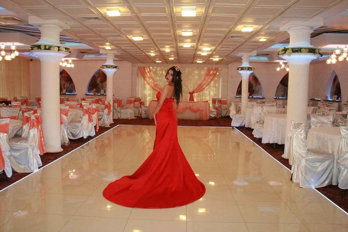How to Choose a Slip Dress That Accentuates Your Curves 3 How to Determine Your Body Shape?