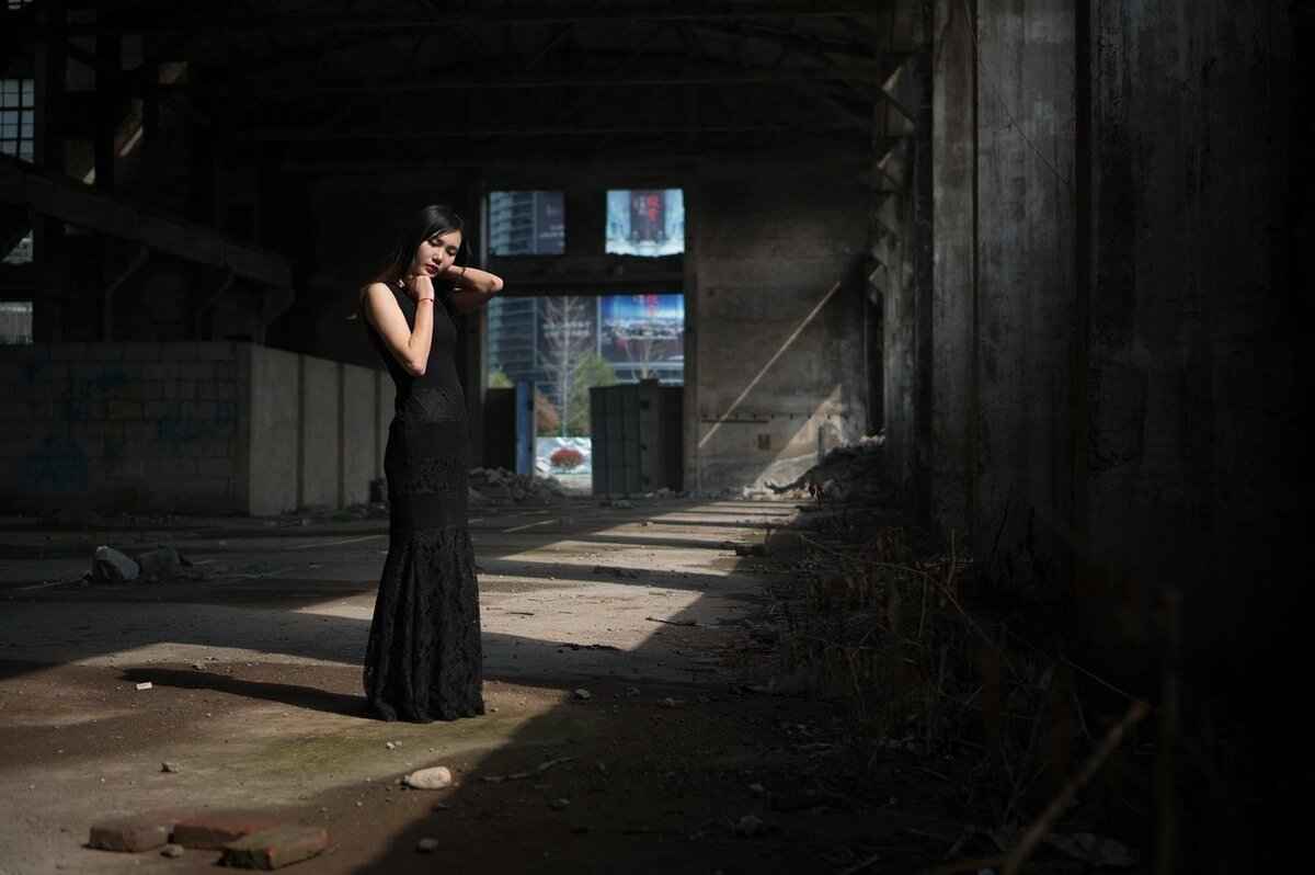 How to Choose a Slip Dress That Accentuates Your Curves 4 What Fabrics to Look For?