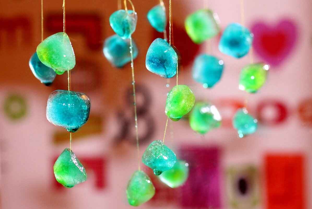 Common Methods for Cleaning Quartz Crystals