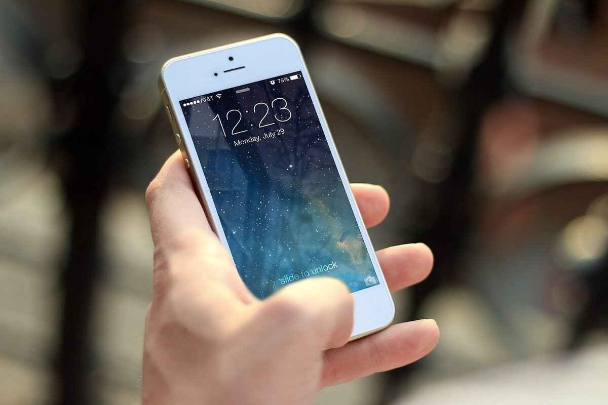 Implementing Digital Decluttering Strategies