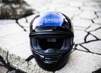 How to Create Space for Glasses in a Motorcycle Helmet How to Create Space for Glasses in a Motorcycle Helmet