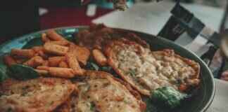 How to Crisp a Tortilla on a Mediterranean Diet How to Crisp a Tortilla on a Mediterranean Diet