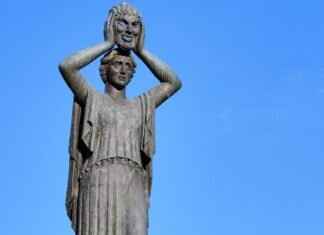 How to Get Rid of Wrinkles on a Slip Dress Without an Iron How to Get Rid of Wrinkles on a Slip Dress Without an Iron