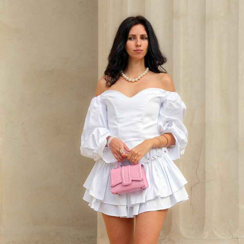 How to Keep White Slip Dresses from Turning Yellow Over Time 2 How to Properly Wash Your White Slip Dresses?