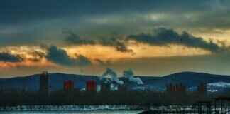 How to Make a Water Bottle Bong: A Step-by-Step Tutorial How to Make a Water Bottle Bong: A Step-by-Step Tutorial