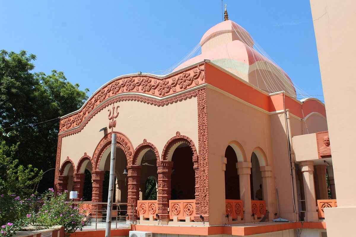 How to Make Authentic Bengali Sweets: Rasgulla, Sandesh, and Mishti Doi 3 Exploring Sandesh