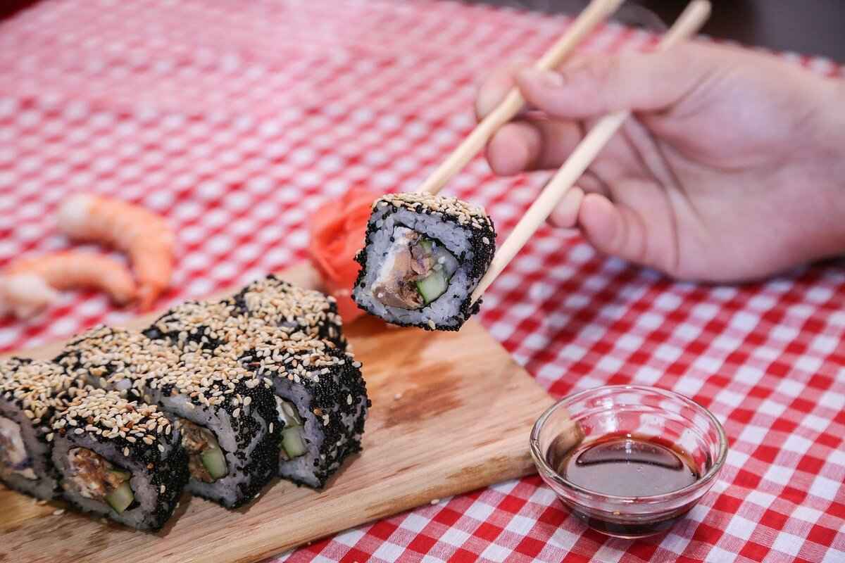How to Make Delicious Vegetarian Sushi Rolls at Home 1 What Ingredients Do You Need for Vegetarian Sushi Rolls?